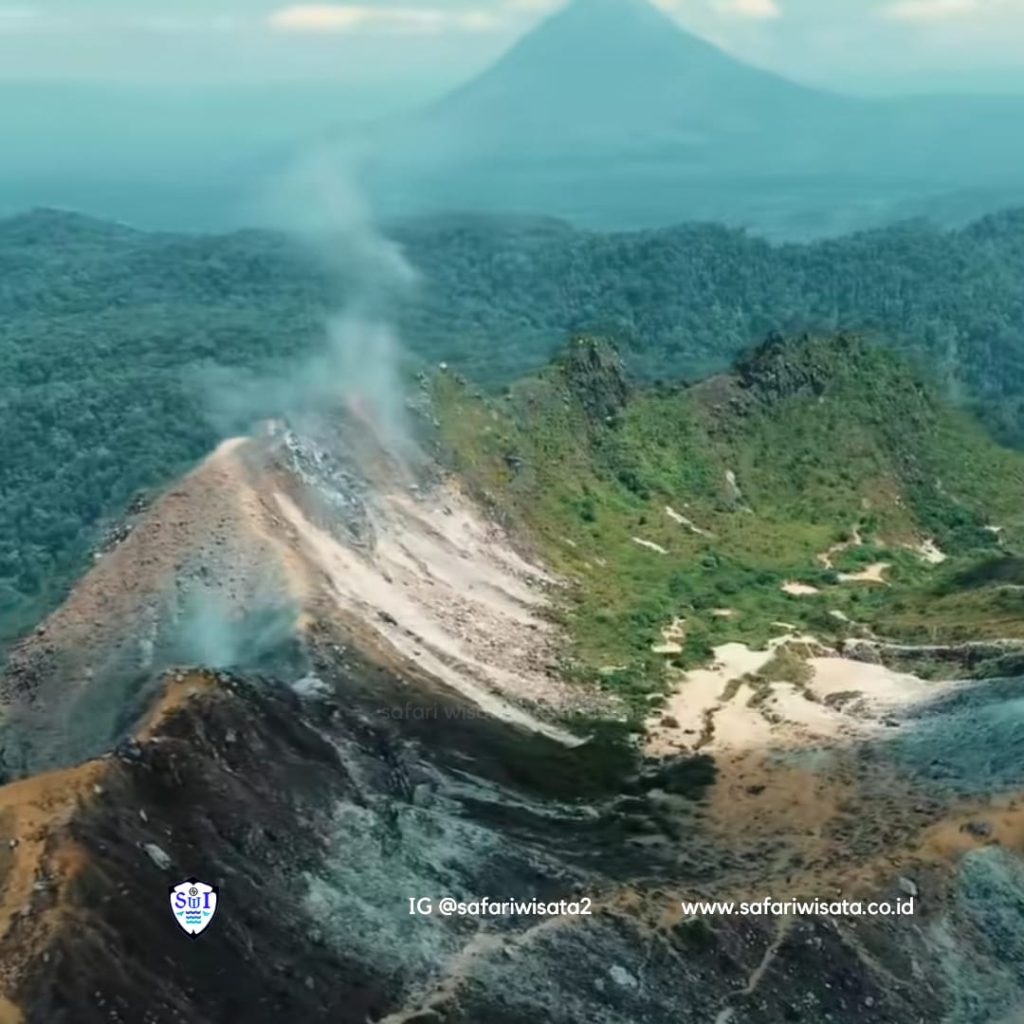 Hiking Gunung Sibayak Medan